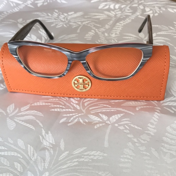 Tory Burch prescription eye glasses - Picture 3 of 7